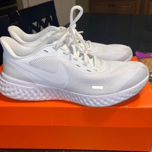 White Nike Tennis Shoes